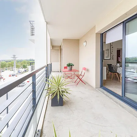 Апартаменти L'aragon - Wifi - Balcon Vue La Maine